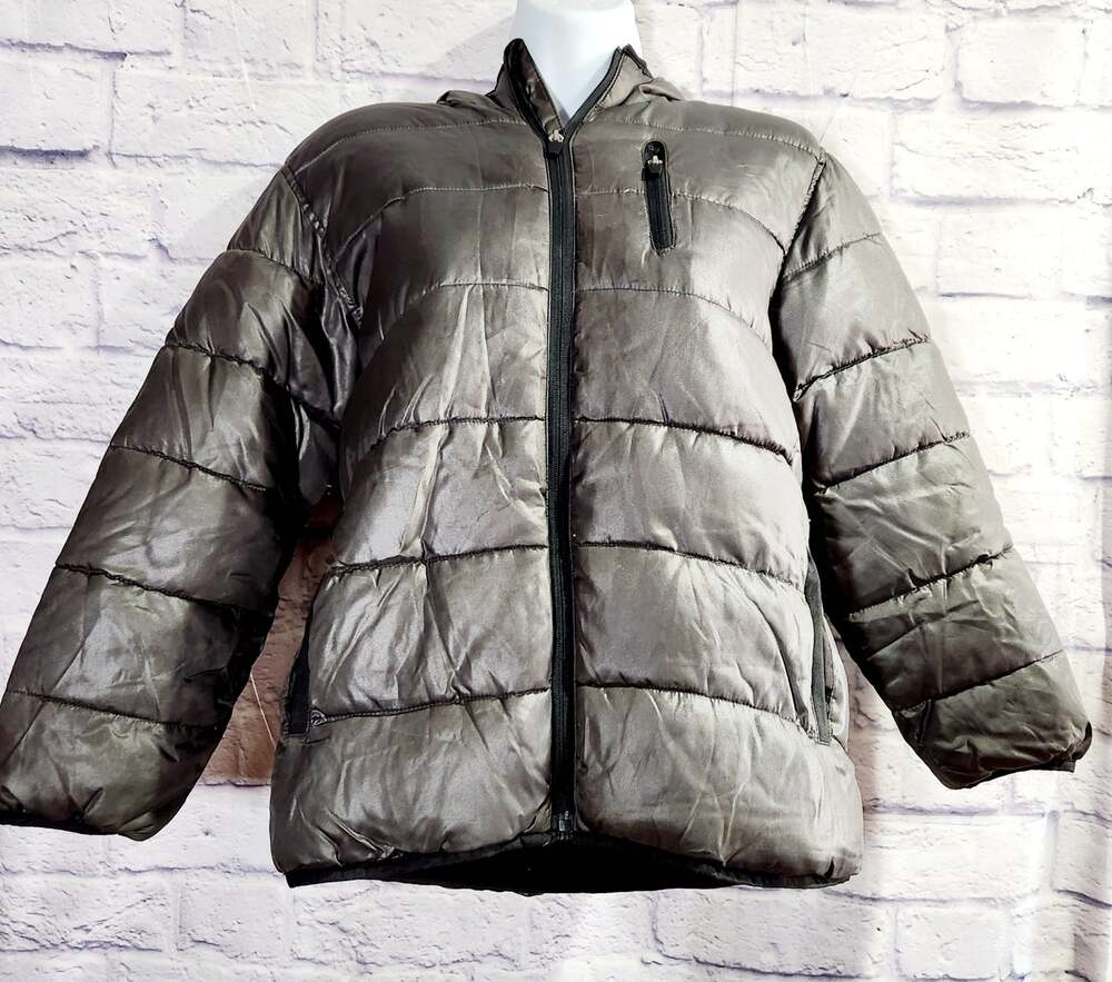 Old Navy Gray Silver Puffer Jacket Medium Hooded Lightweight Soft Cozy
